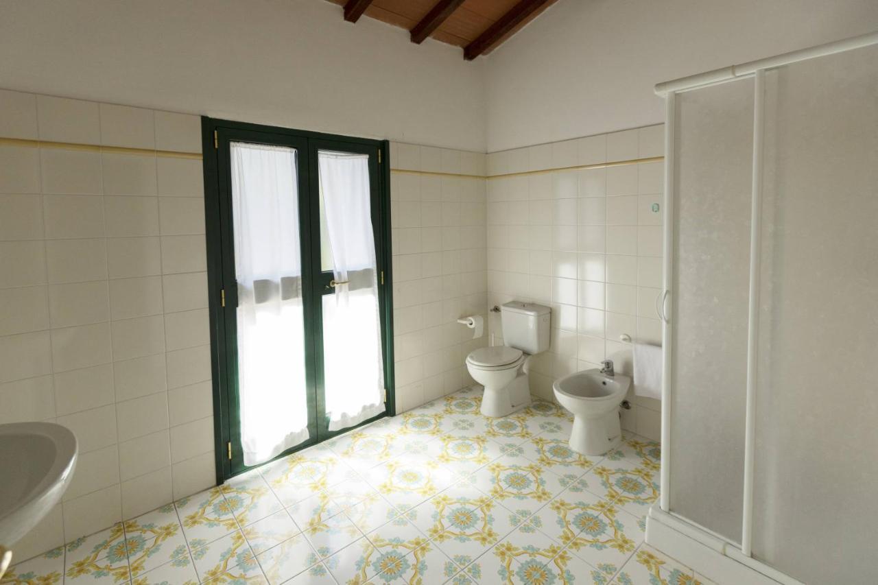 Razza Del Casalone Guest House โกรเซตโต ภายนอก รูปภาพ
