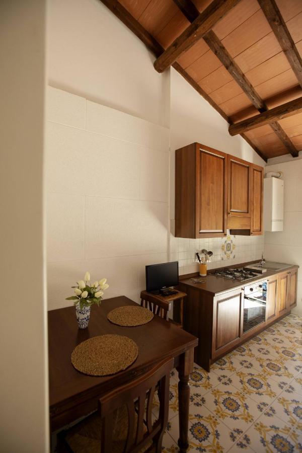 Razza Del Casalone Guest House โกรเซตโต ภายนอก รูปภาพ