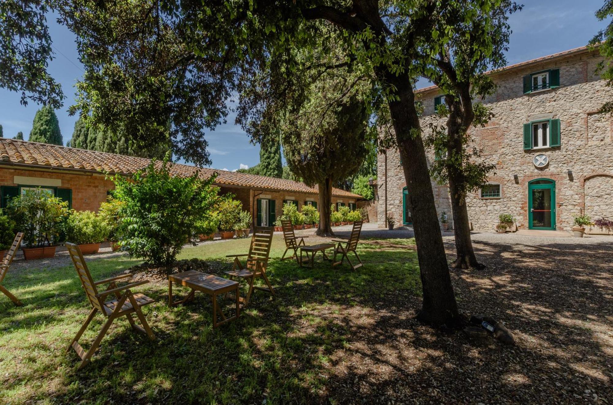 Razza Del Casalone Guest House โกรเซตโต ภายนอก รูปภาพ