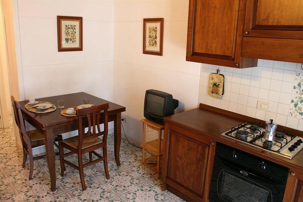 Razza Del Casalone Guest House โกรเซตโต ภายนอก รูปภาพ
