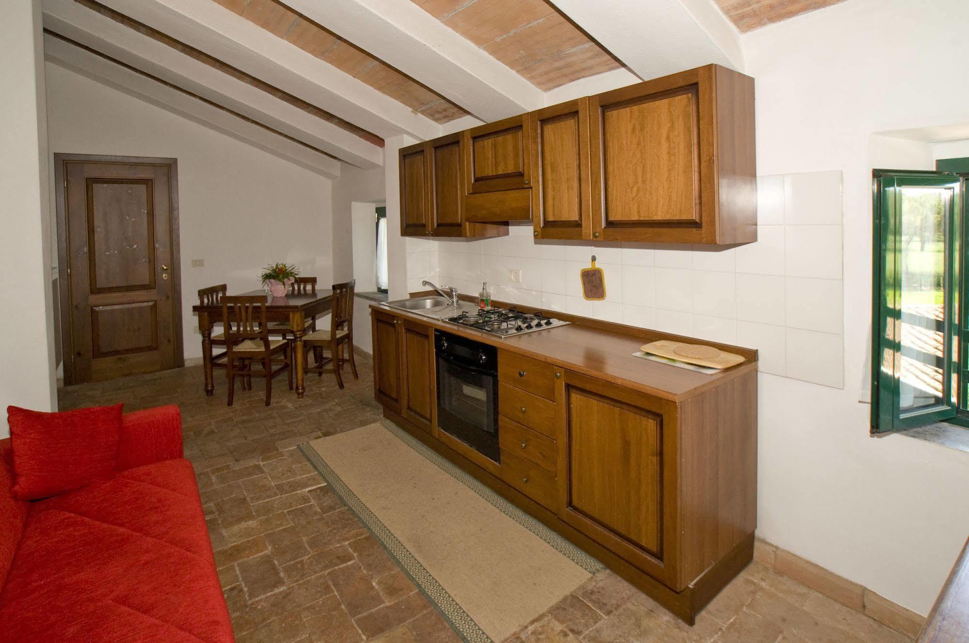Razza Del Casalone Guest House โกรเซตโต ภายนอก รูปภาพ